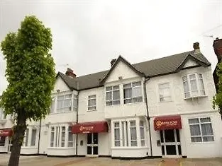Banks Hotel Ilford 2*,